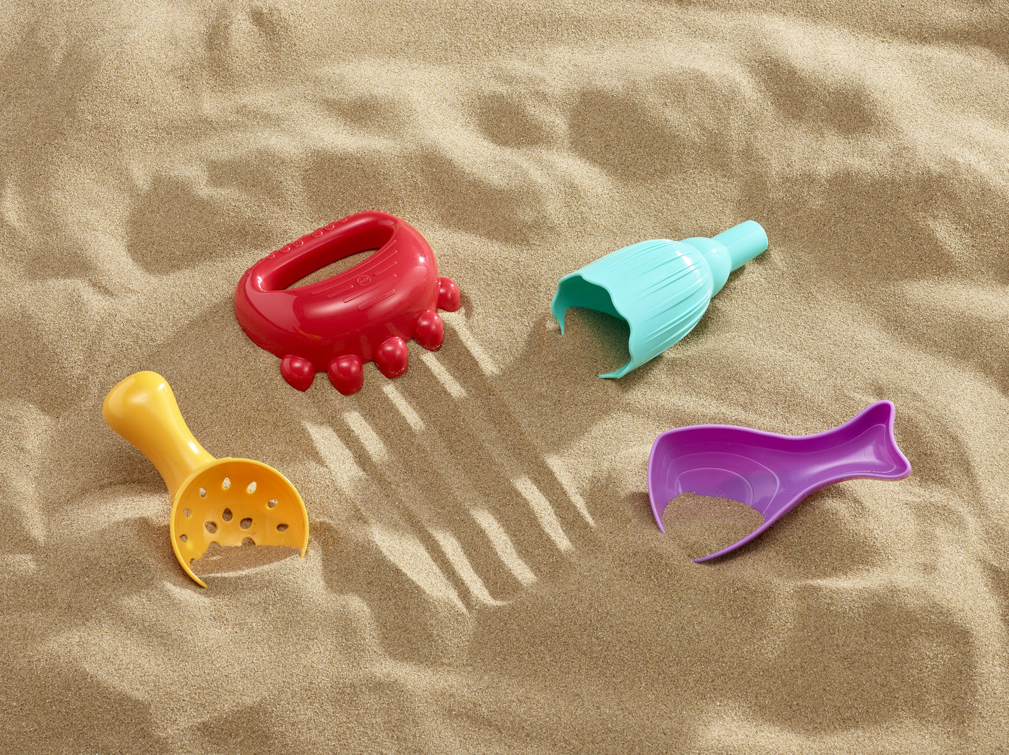 Edx Education - Shopedx UK – Busy Play® iSense Scoops – EDX66328 – Product Lifestyle Image