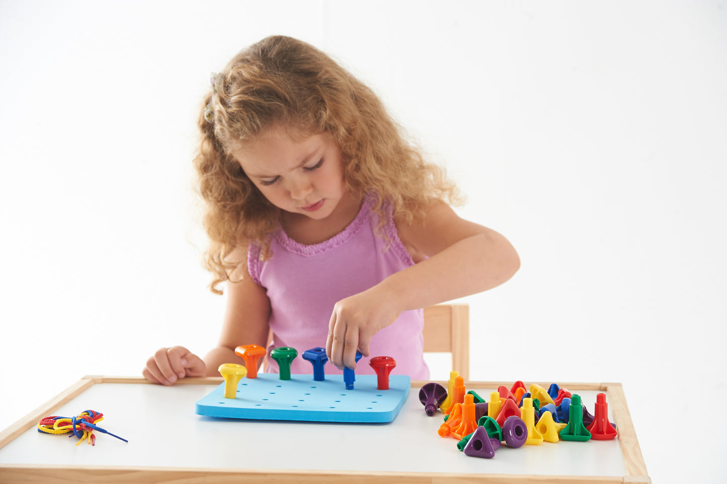 Edx Education - Shopedx UK – Geo Pegs and Peg Board – EDX39492LF – Product Lifestyle Image