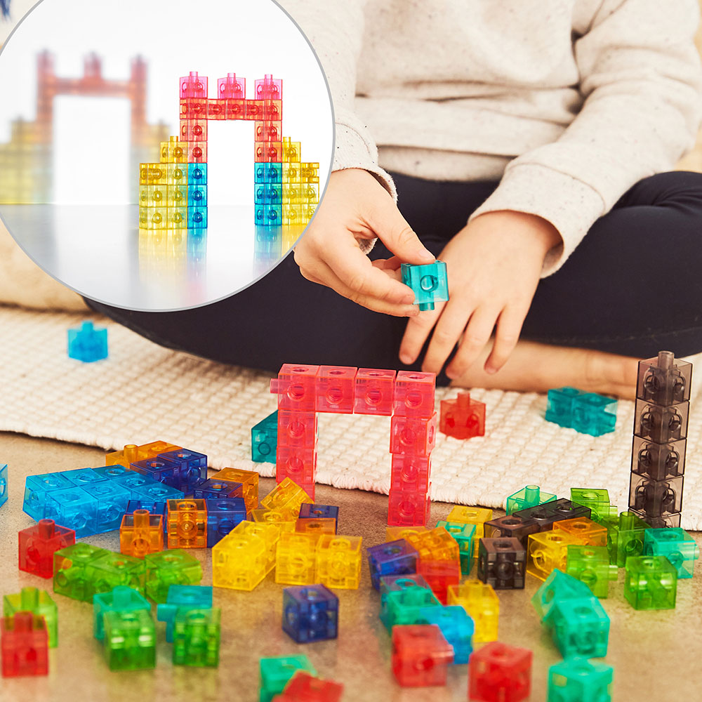 Edx Education - Shopedx UK – Translucent Linking Cubes – EDX12024 – Product Lifestyle Image